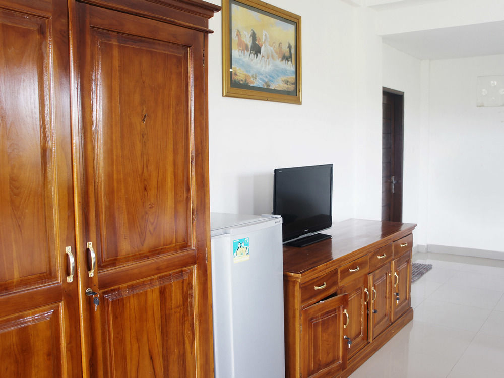 Putu Guest House Canggu Exterior foto